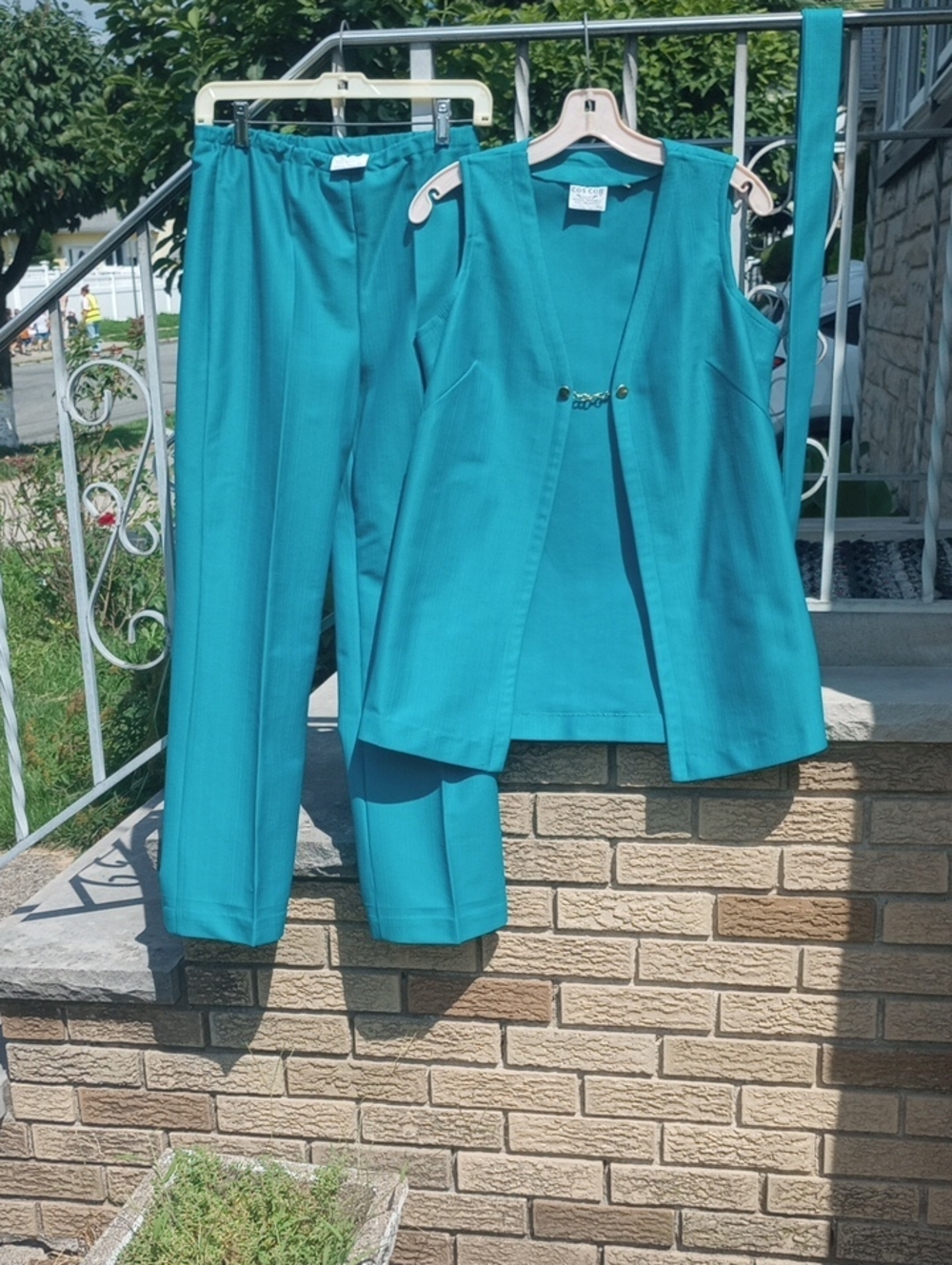 Cos Cob Aqua Vintage Retro Textured Polyester Pantsuit w/ Sash, Size 9/10